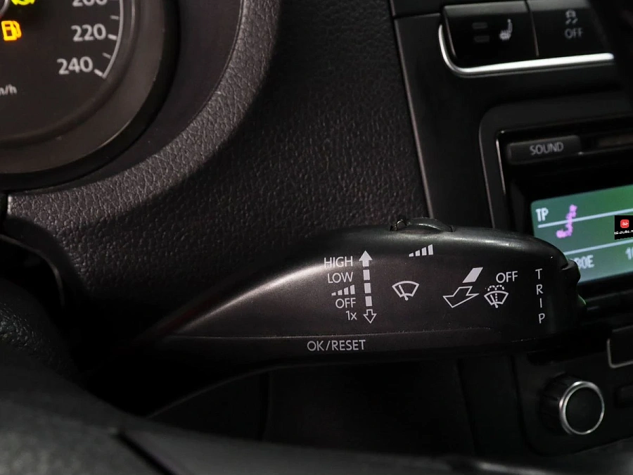 Volkswagen Polo, 2012г., передний привод, автомат