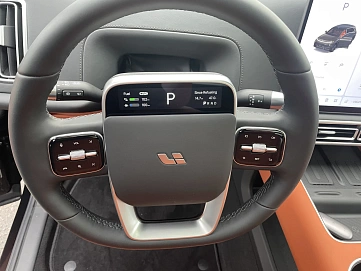 LiXiang L7, 2024г, полный привод, автомат