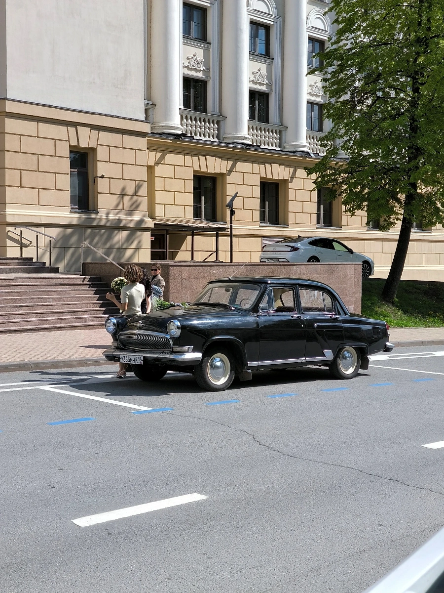 ГАЗ 21 «Волга», 1965г., задний привод, механика