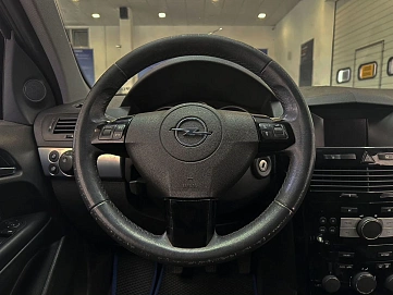 Opel Astra, 2009г, передний привод, механика