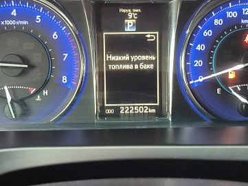 Toyota Camry, 2016г, передний привод, автомат