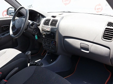 Hyundai Accent, 2008г, передний привод, механика