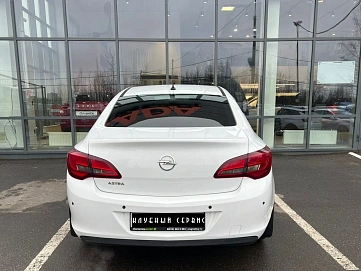 Opel Astra, 2012г, передний привод, автомат
