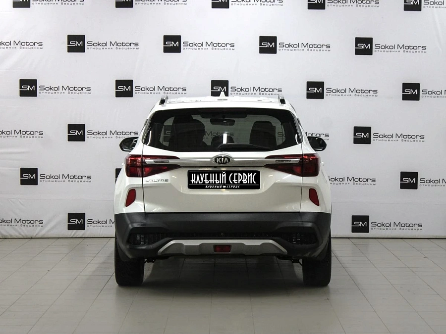 Kia Seltos, 2020г., передний привод, вариатор