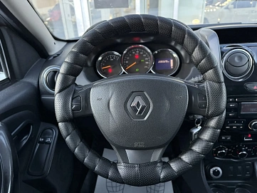 Renault Duster, 2015г, полный привод, механика
