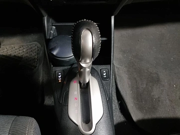 Honda Insight, 2011г, передний привод, вариатор