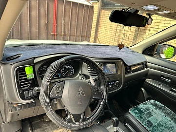 Mitsubishi Outlander, 2015г, полный привод, вариатор
