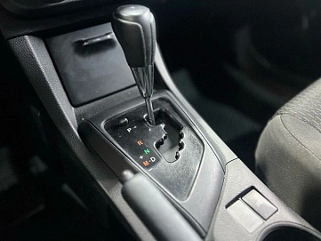 Toyota Corolla, 2013г, передний привод, автомат