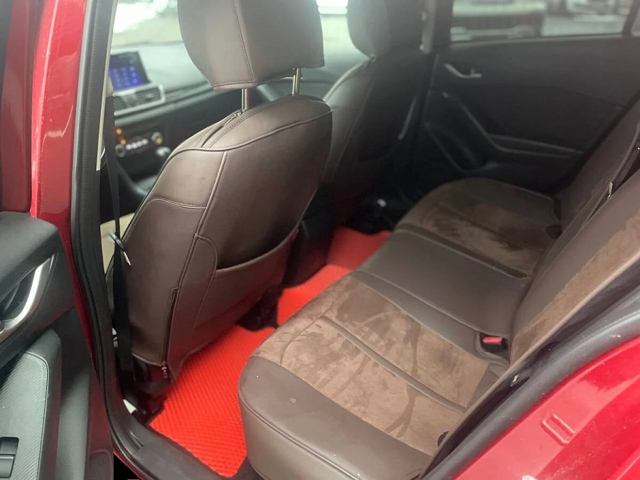 Mazda 3, 2013г., передний привод, автомат