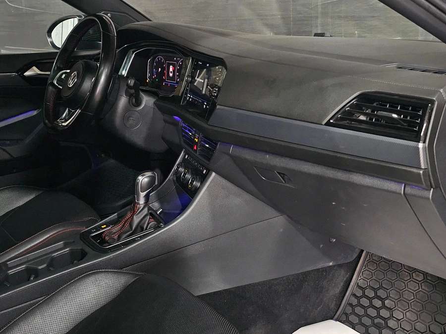 Volkswagen Jetta, 2019г., передний привод, робот