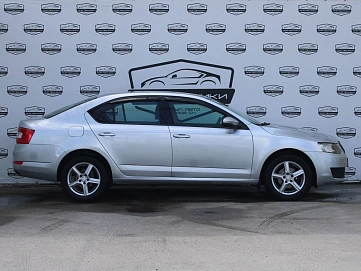 Skoda Octavia, 2014г, передний привод, робот