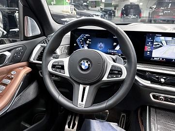 BMW X7, 2023г, полный привод, автомат