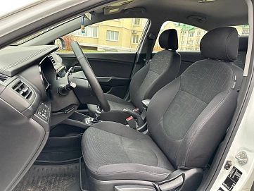Kia Rio, 2015г, передний привод, механика