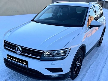 Volkswagen Tiguan, 2018г, передний привод, робот