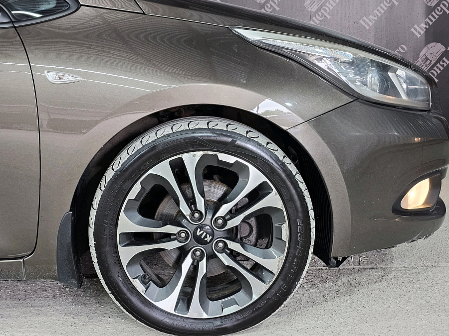 Kia Ceed, 2012г., передний привод, автомат