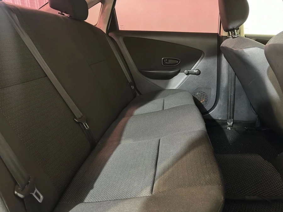 Nissan Almera, 2015г., передний привод, механика