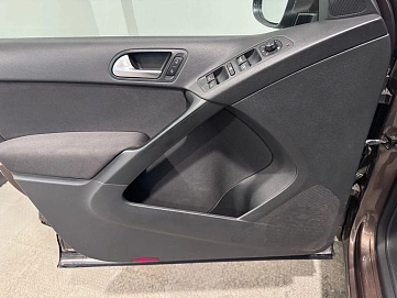 Volkswagen Tiguan, 2015г, передний привод, механика