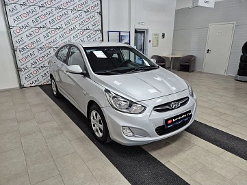 Hyundai Solaris, 2013г., передний привод, автомат