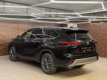 Toyota Highlander, 2025г, полный привод, автомат