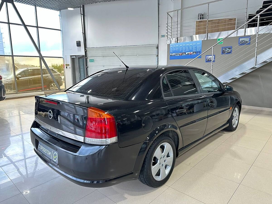 Opel Vectra, 2005г., передний привод, механика