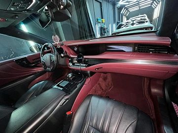 Lexus LS, 2018г, полный привод, автомат