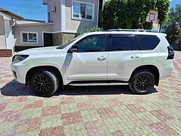 Toyota Land Cruiser Prado, 2023г, полный привод, автомат