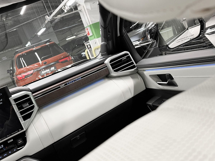 Toyota Tundra, 2024г., полный привод, автомат