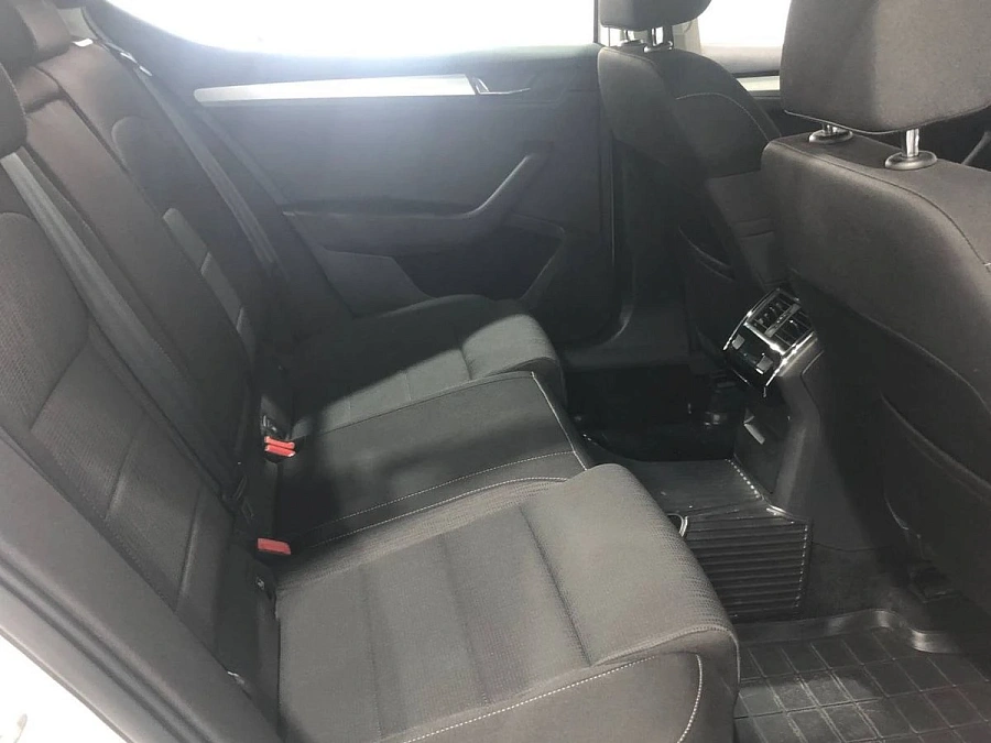 Skoda Superb, 2017г., передний привод, автомат