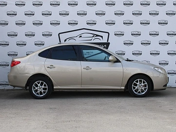 Hyundai Elantra, 2008г, передний привод, автомат