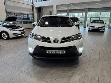 Toyota RAV4, 2013г, полный привод, вариатор