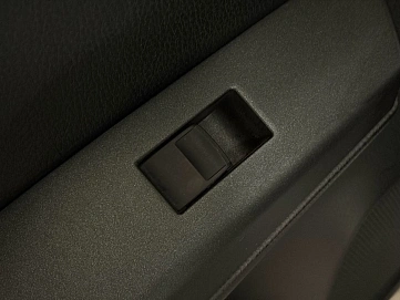 Toyota RAV4, 2019г, передний привод, автомат