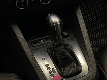 Volkswagen Jetta, 2012г, передний привод, автомат