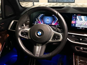 BMW X7, 2022г, полный привод, автомат
