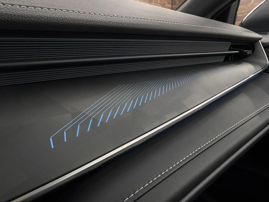 Toyota Camry, 2025г., передний привод, вариатор