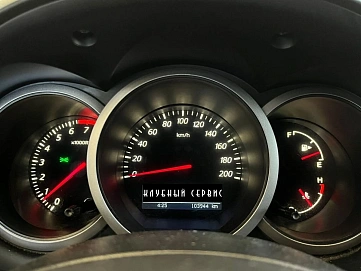 Suzuki Grand Vitara, 2011г, полный привод, механика