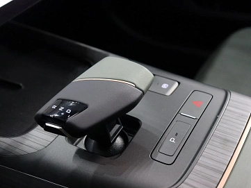 Changan Lamore, 2024г, передний привод, робот