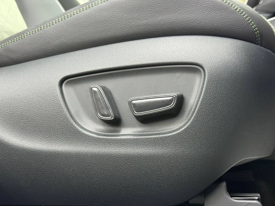 Toyota RAV4, 2025г., полный привод, вариатор