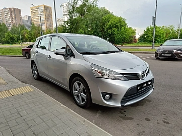 Toyota Verso, 2014г, передний привод, вариатор