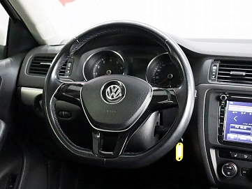 Volkswagen Jetta, 2015г, передний привод, робот
