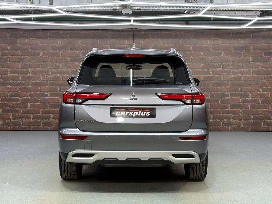 Mitsubishi Outlander, 2023г., полный привод, вариатор