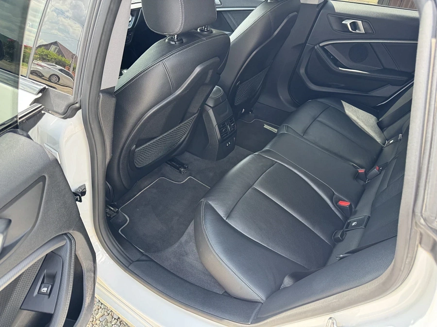 BMW 2 серии, 2020г., передний привод, автомат