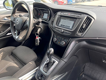 Opel Zafira, 2018г, передний привод, автомат