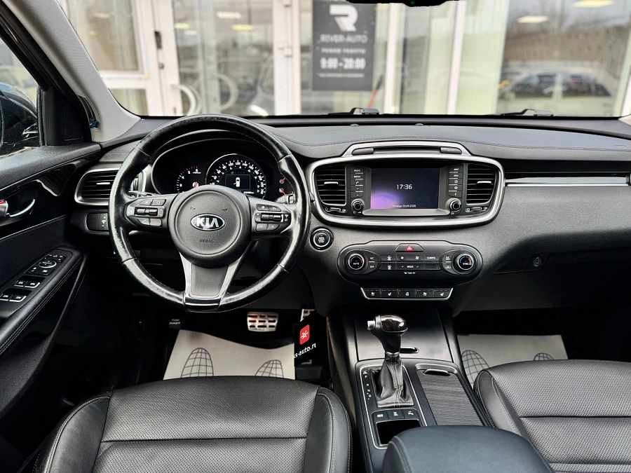 Kia Sorento, 2016г., полный привод, автомат