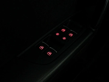 Volkswagen Touareg, 2013г, полный привод, автомат