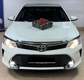 Toyota Camry, 2015г, передний привод, автомат