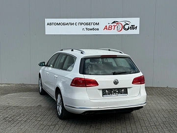 Volkswagen Passat, 2011г, передний привод, робот