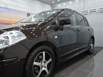 Nissan Tiida, 2013г, передний привод, автомат