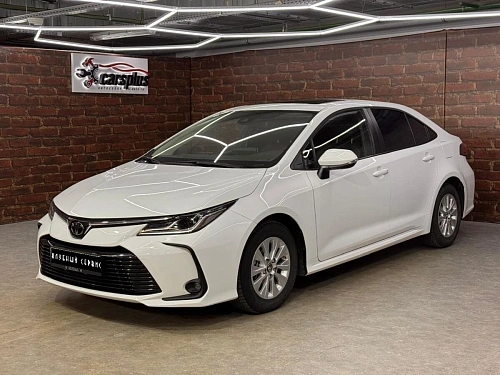 Toyota Corolla, 2022г, передний привод, вариатор
