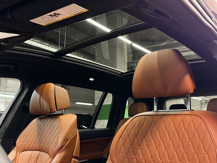 BMW X7, 2023г., полный привод, автомат
