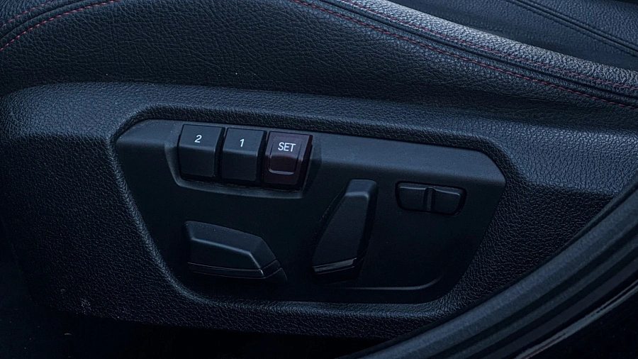 BMW 3 серии, 2015г., передний привод, автомат